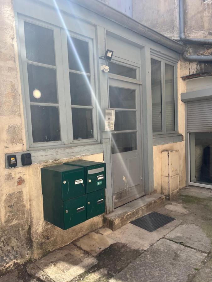 Logement Au Coeur De 多勒 外观 照片